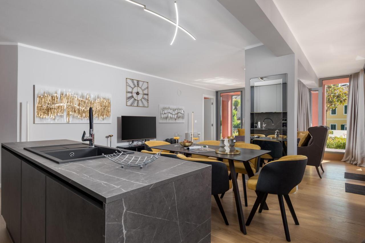 Luxury City Center Apartment -50M To The Sea オパティヤ エクステリア 写真
