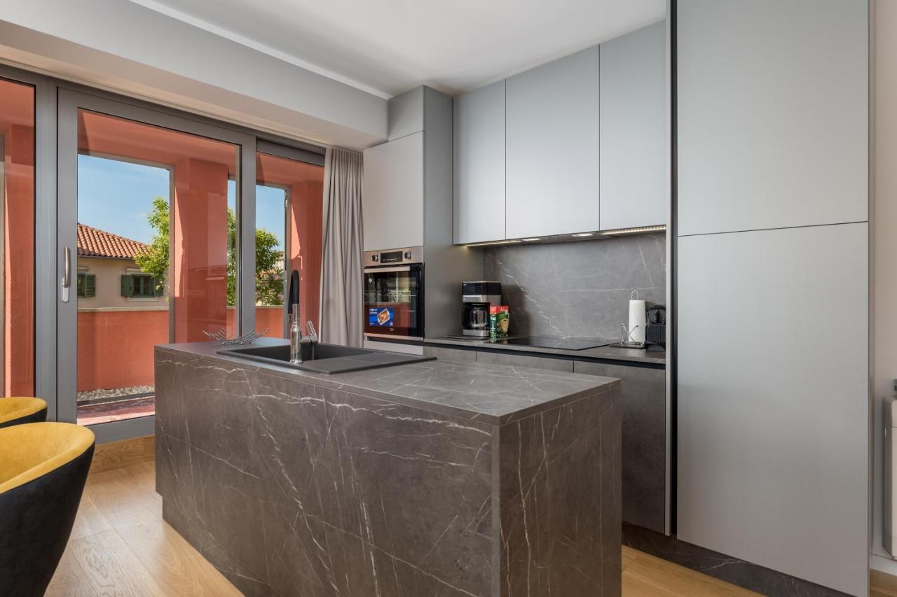 Luxury City Center Apartment -50M To The Sea オパティヤ エクステリア 写真