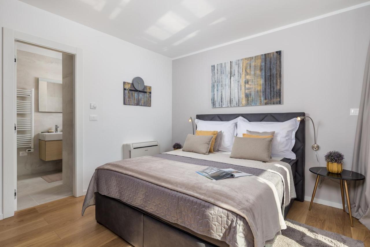 Luxury City Center Apartment -50M To The Sea オパティヤ エクステリア 写真